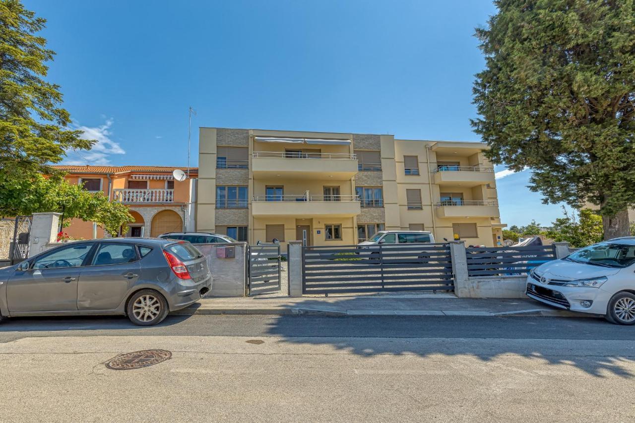 Apartment Stoja プーラ エクステリア 写真